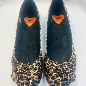 Rocket Dog Leopard Print Satin Slip On Flats.    Like New Condition